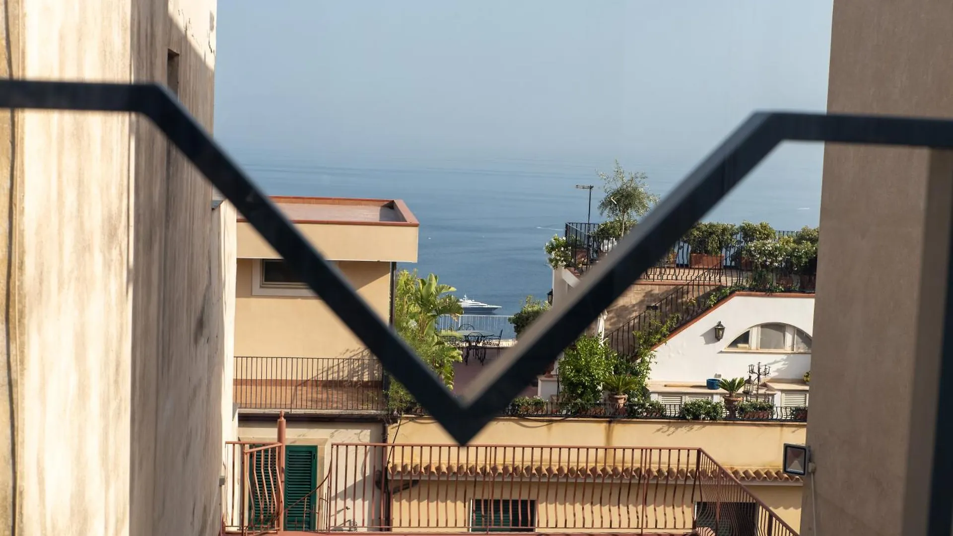 Villa D'Orville Luxury Suites Taormina Bed & Breakfast