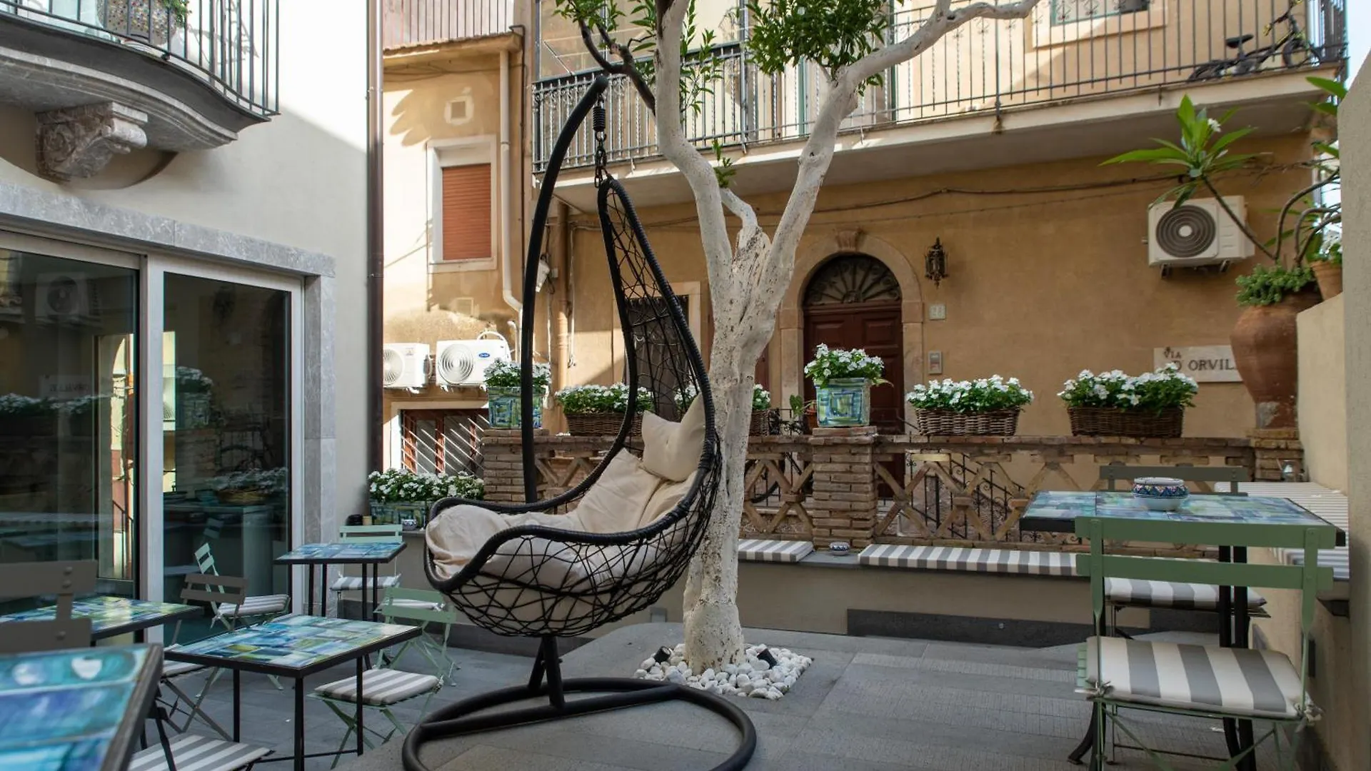 Villa D'Orville Luxury Suites Taormina 0*,